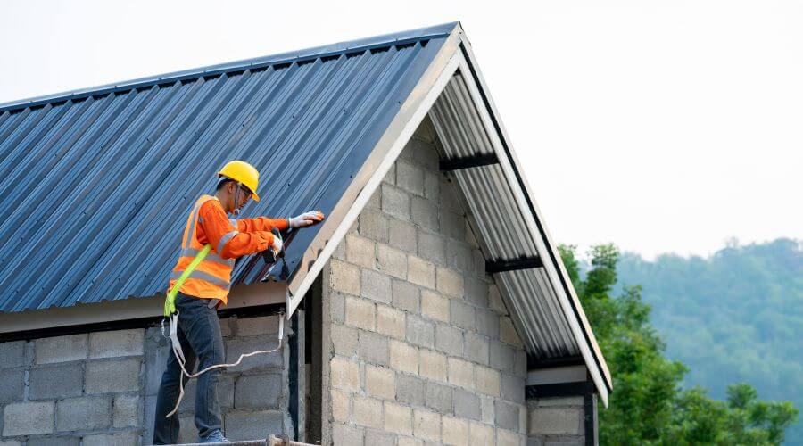 Expert flood damage restoration services in West Blocton, AL